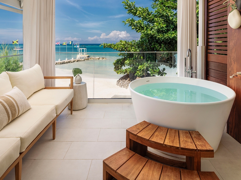 Beachfront Butler Villa Suite Patio