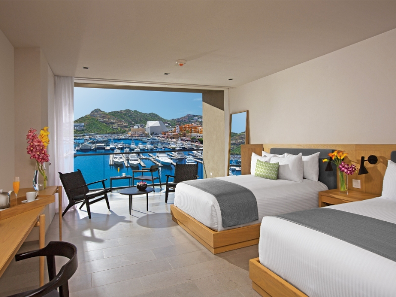 Allure Suite Marina View double beds