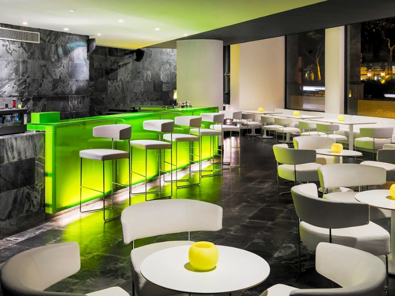 Ona Lounge Lobby Bar