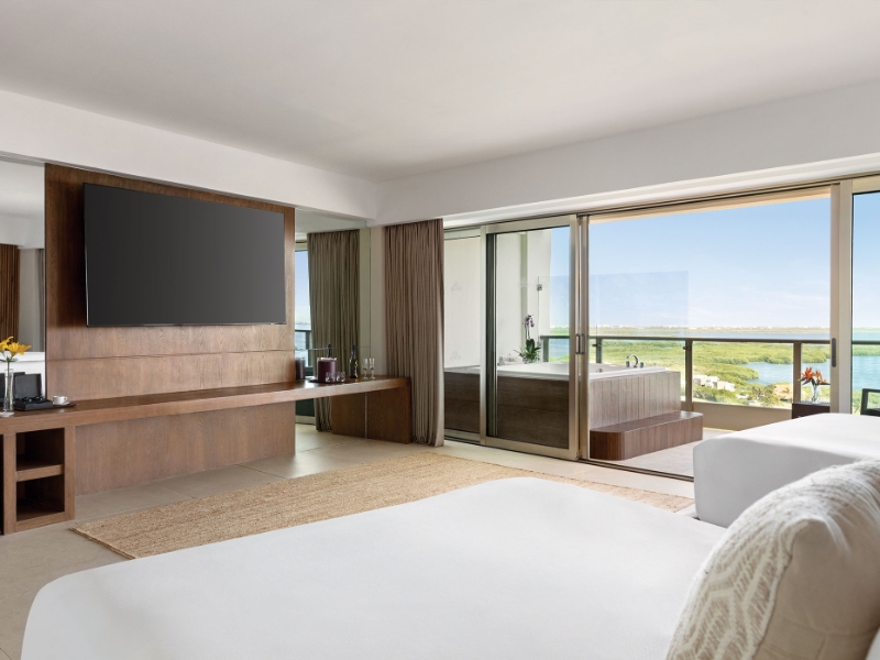 Master Suite Sunset View King