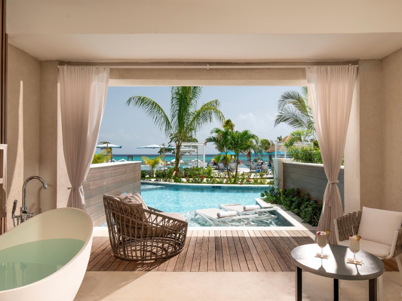 Tufa Terrace Swim up One Bedroom Butler Suite