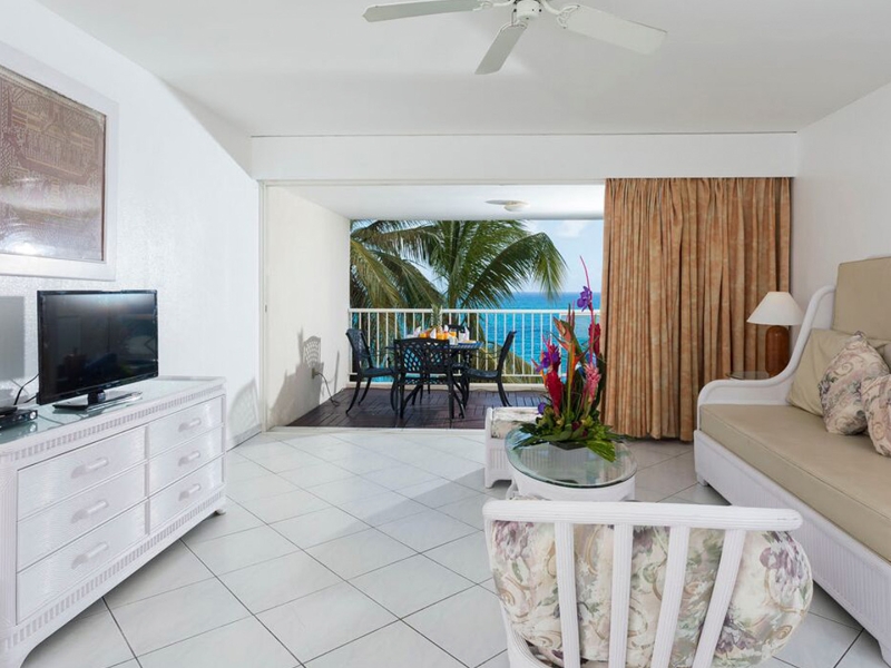 Caribbean Sea Suite Living