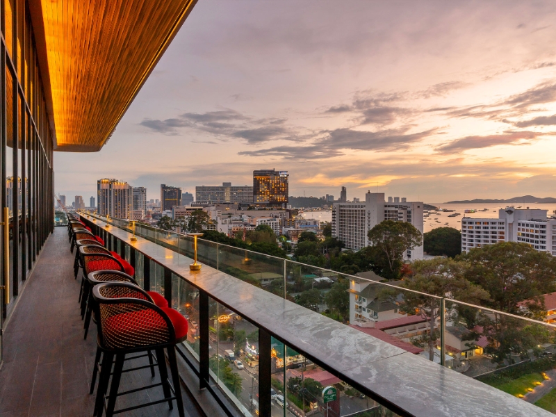 Yitong Chinese Restaurant & Sky Bar