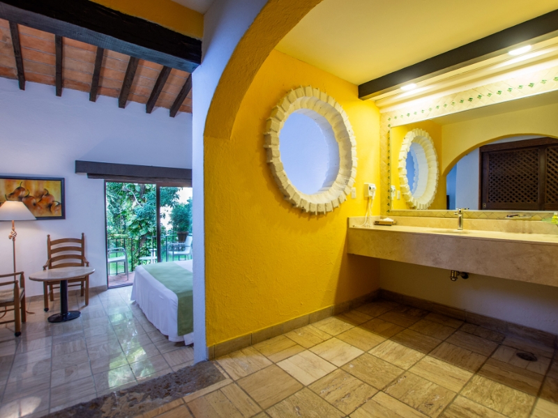 Superior Room King Bed