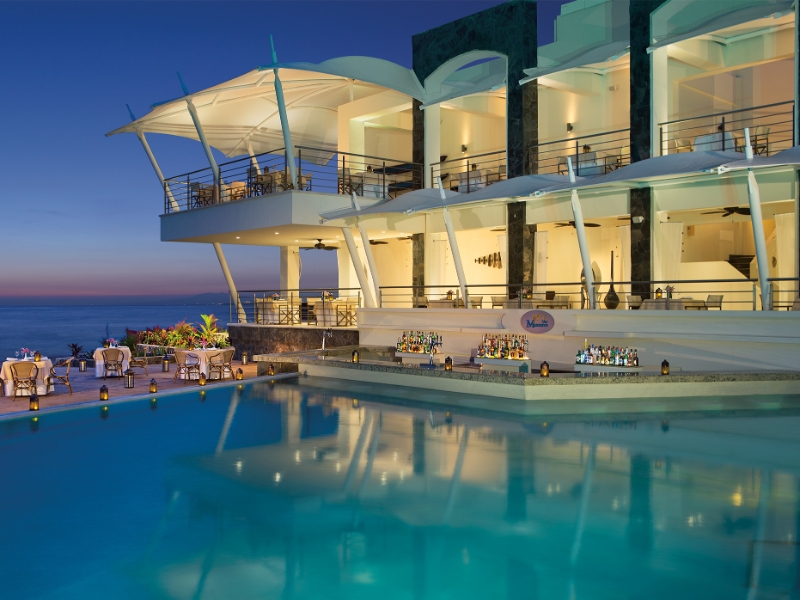 Oceana Seafood Restaurant Poolside