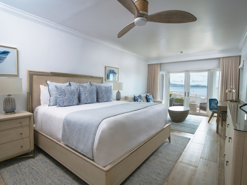 Coastline Suite Deluxe Bed