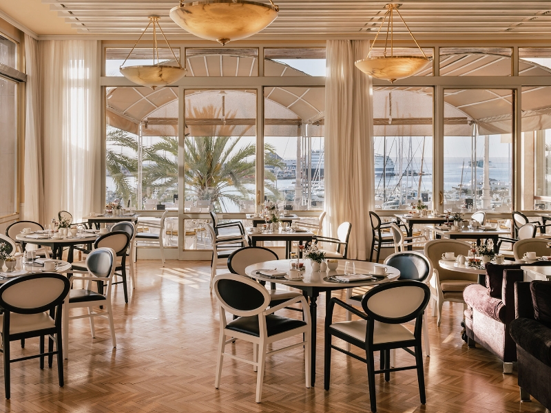 Victoria Grand Cafe Interior