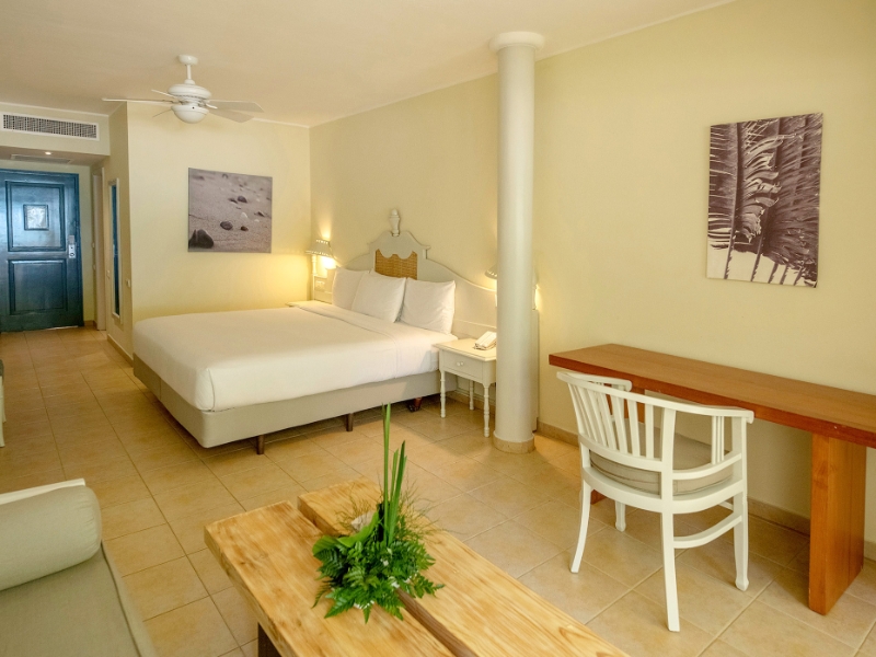 Junior Suite Ocean Front