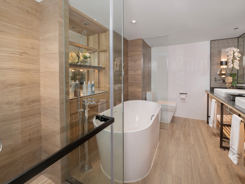 The Level Suite King Bathroom