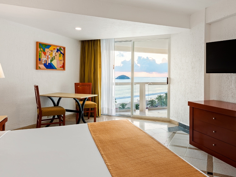 Deluxe nature view king