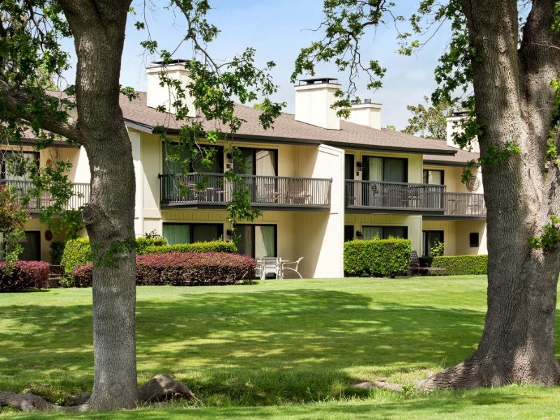 Cottage Drive Fairway View