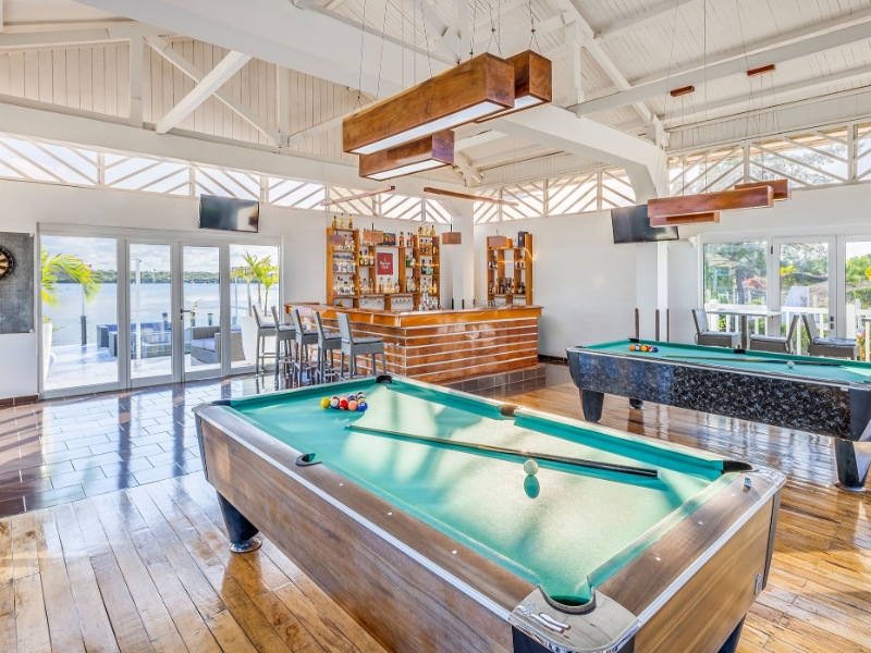 Bar Billiard Carambola
