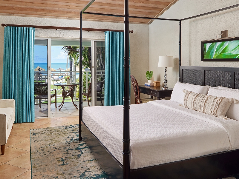 Caribbean Club Level Veranda Suite Bedroom