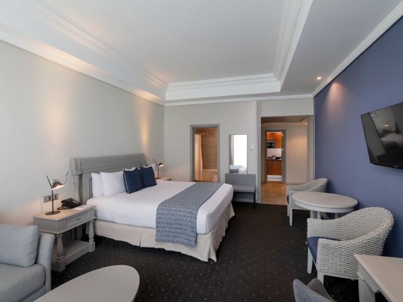 Catalonia Santo Domingo Guestroom